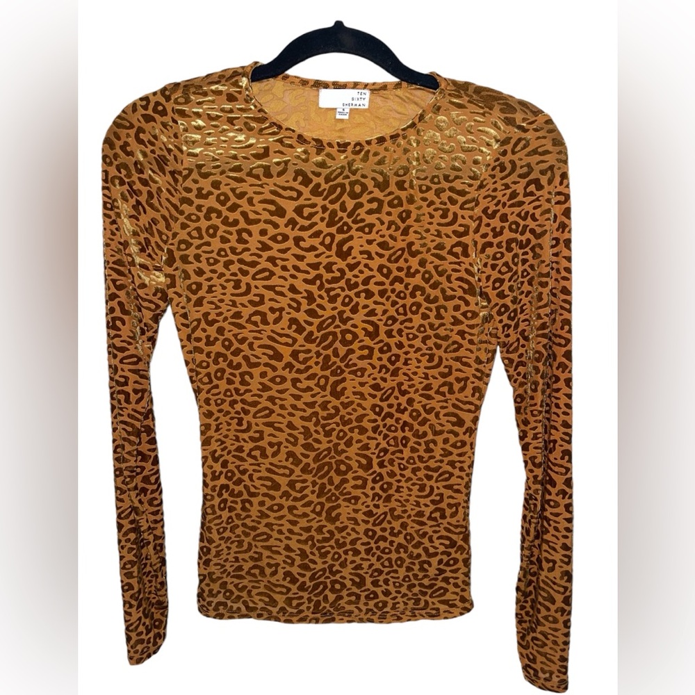 Long sleeve animal print